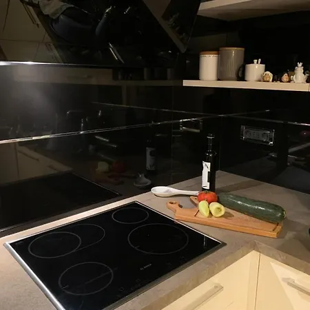 Parentium Town פורץ